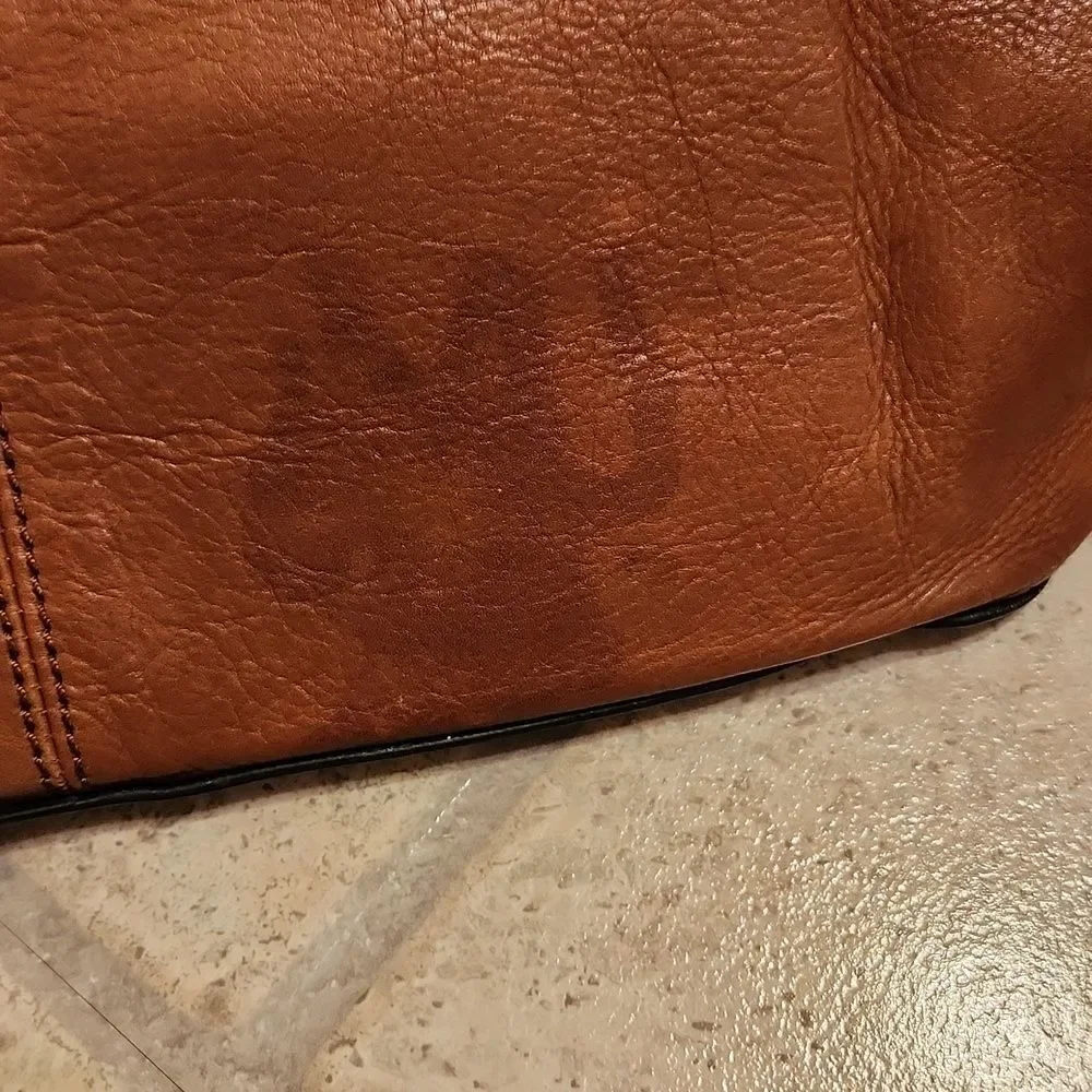 Pikolinos Brown/Garnet Tricolored Leather Cuero Hobo Handbag